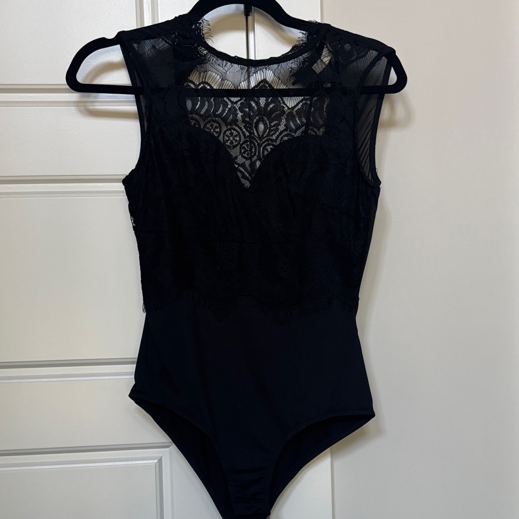 *Nwt* Black Lace Mesh Bodysuit